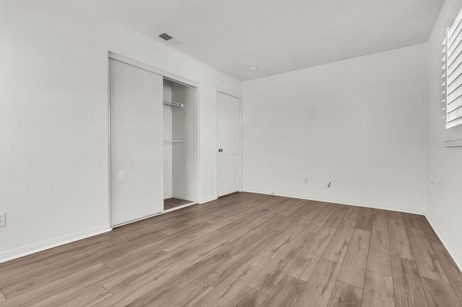Building Photo - 26819 Rancho Serena St