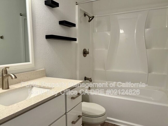 Building Photo - 104 Banff Way