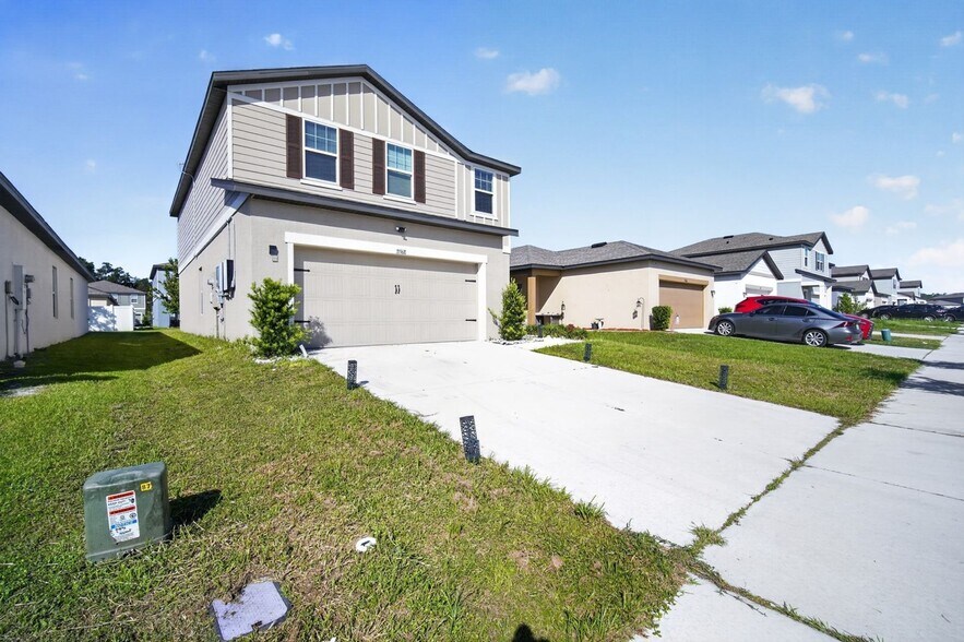 Building Photo - 35568 Shade Fern Ln