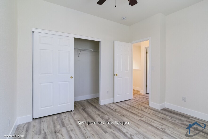 Building Photo - 3697 Jasmine Cir