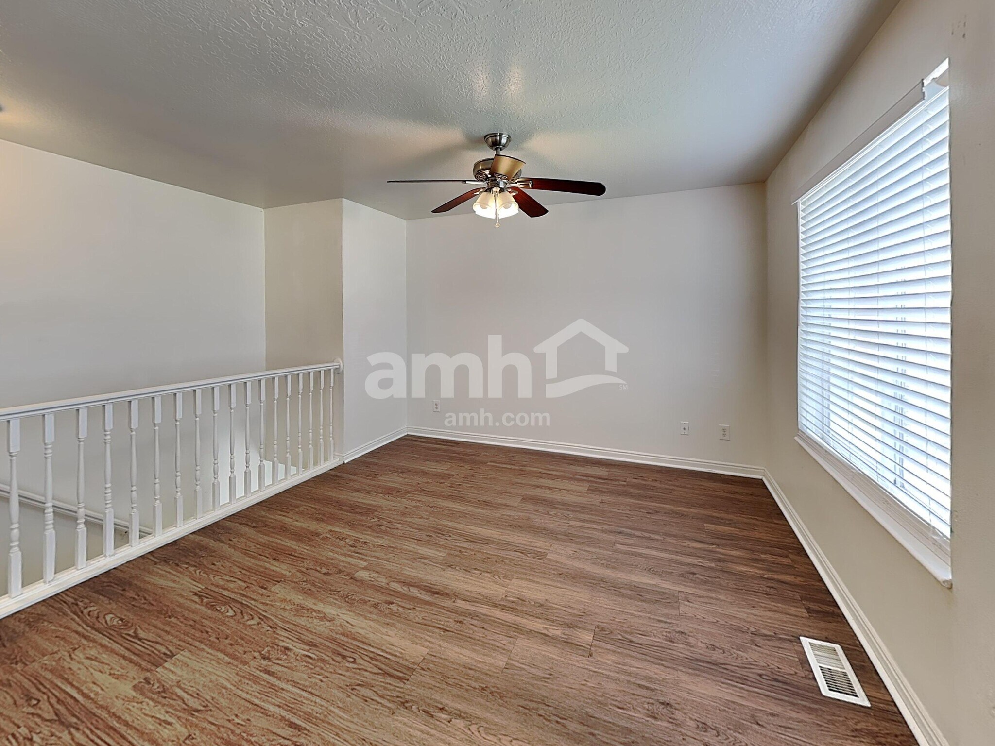 Building Photo - 385 Pommel Dr