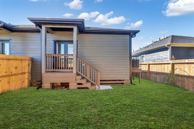 Building Photo - 4905 Paula St