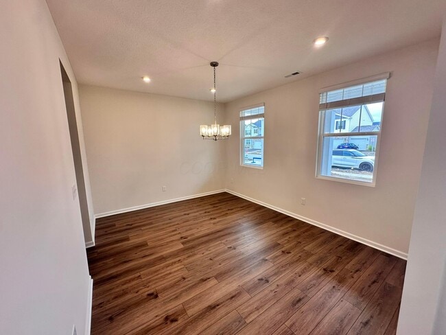 Building Photo - 1332 Red Tail Pl