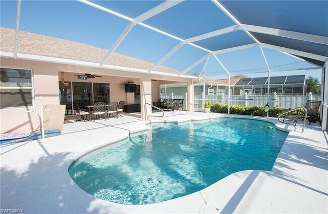 Building Photo - 3323 Surfside Blvd