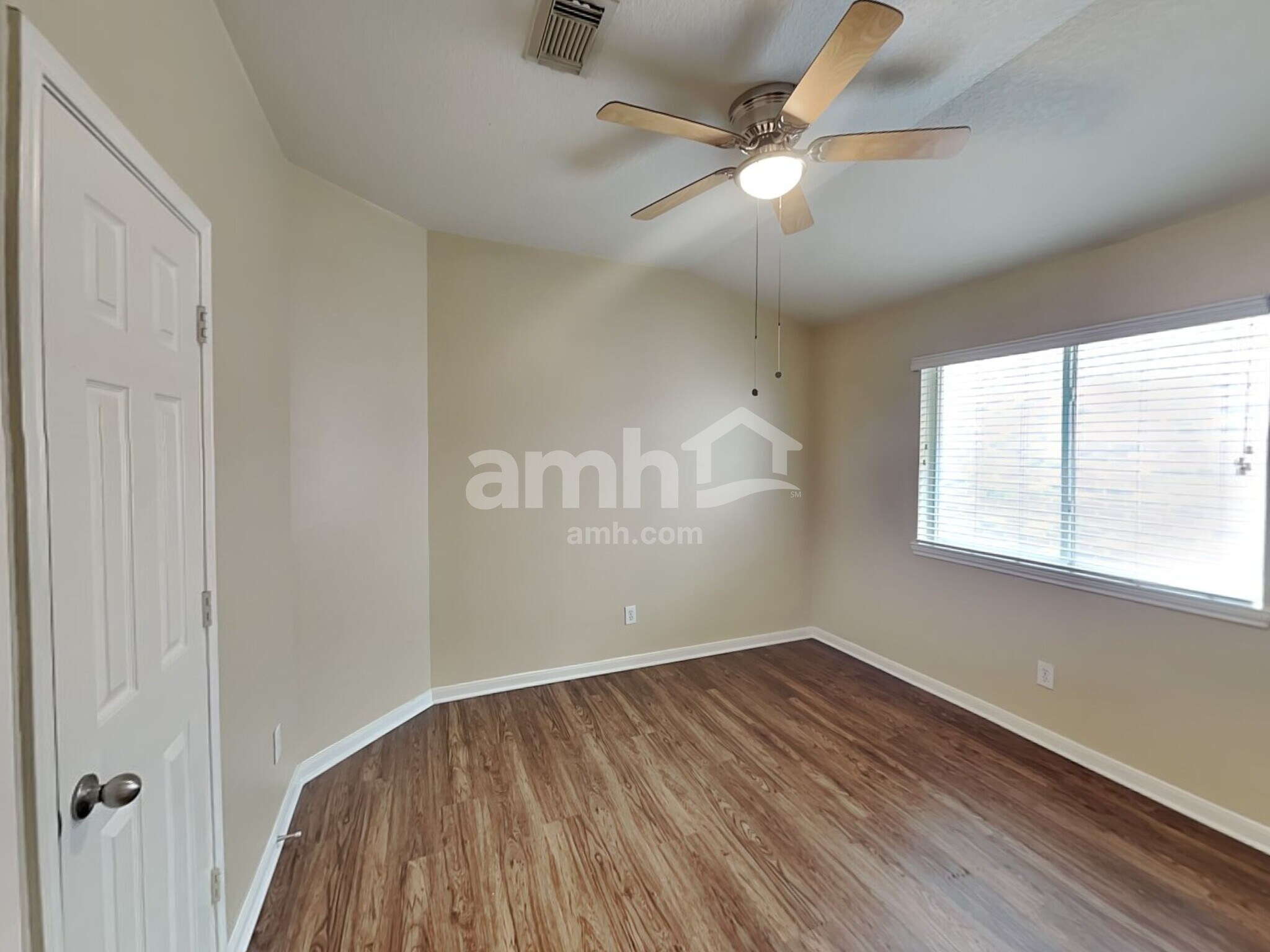 Building Photo - 23511 Hidden Maple Dr