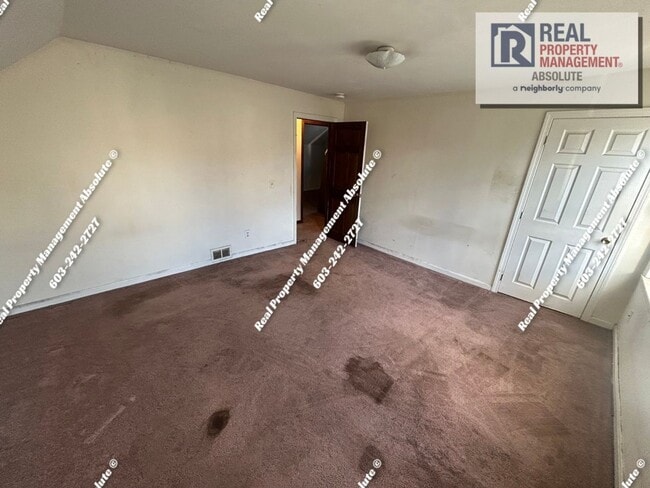 Building Photo - 3 Bedroom Single Family Home Downtown Nashua