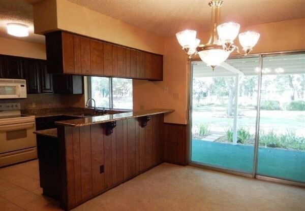 Building Photo - Available July 6: Spacious Home With Large...