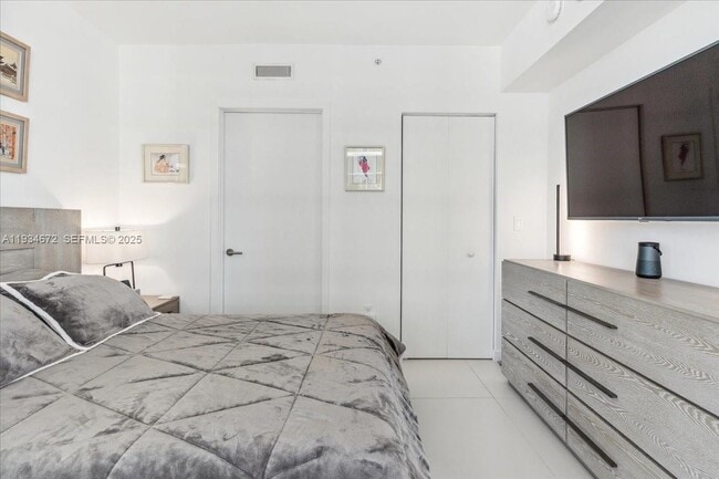 Building Photo - 1300 S Miami Ave