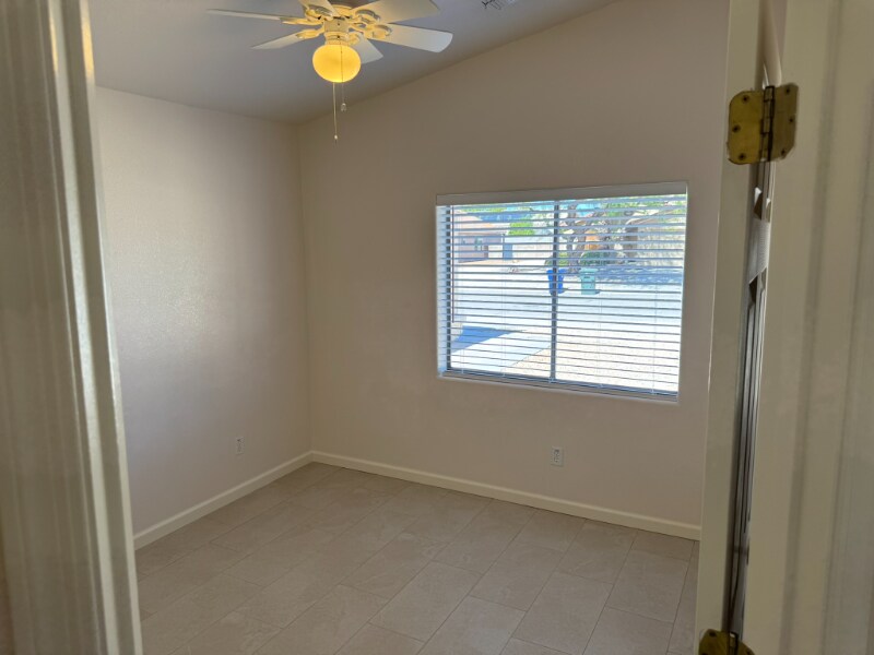 Building Photo - 8628 Esselmont Dr E