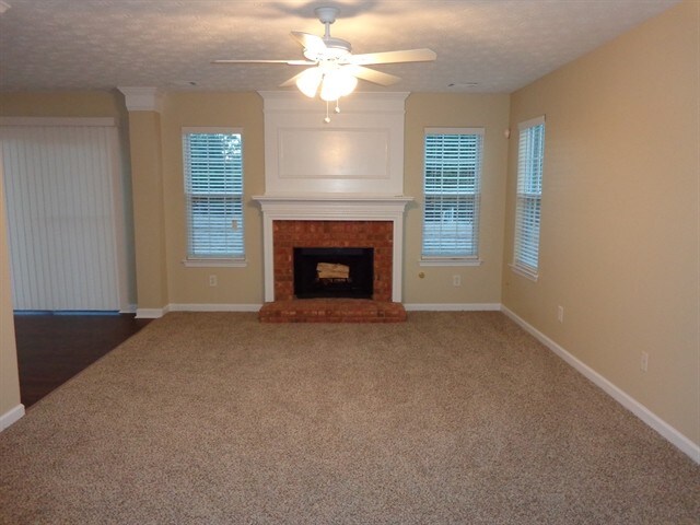 Building Photo - 2533 Plymouth Way