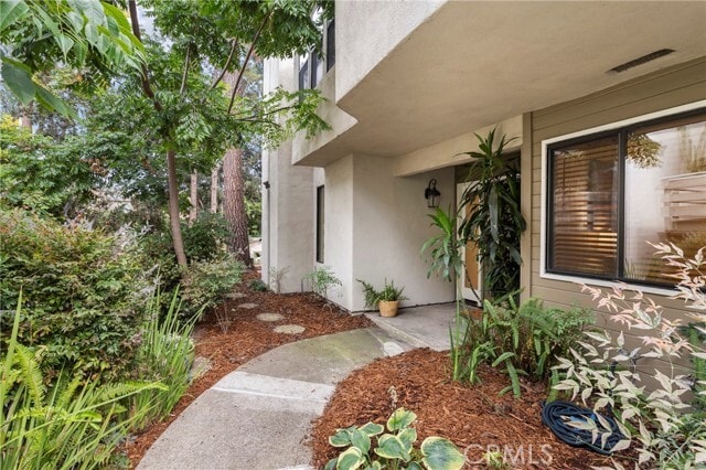 Building Photo - 2172 Biscayne