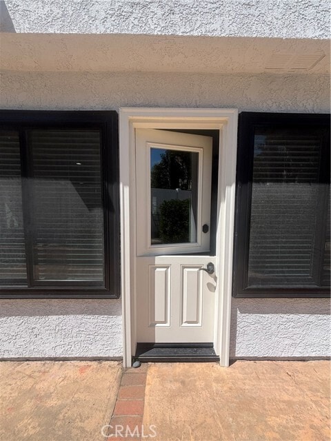 Building Photo - 5 Falcon Crest Ln