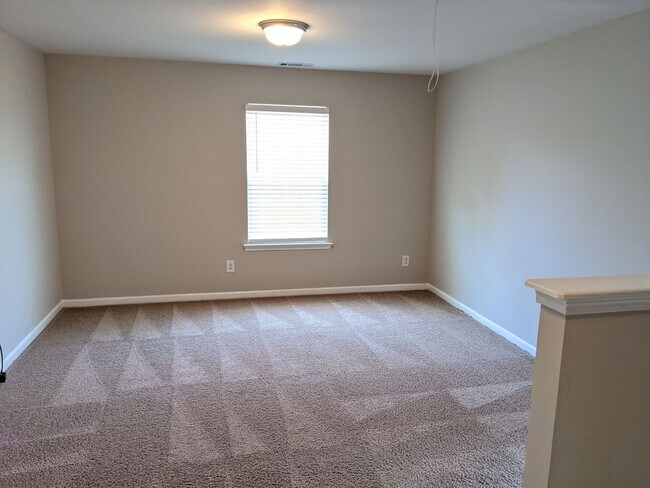 Building Photo - Gardens of Eastfield - Location, Location!