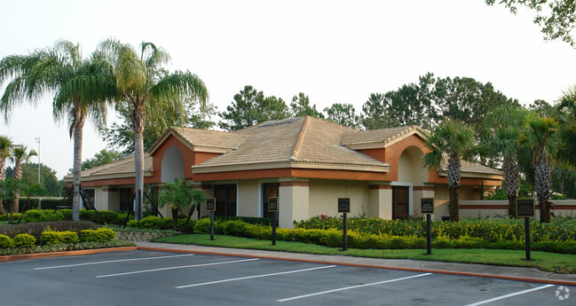 Building Photo - Sanctuary At Bay Hill