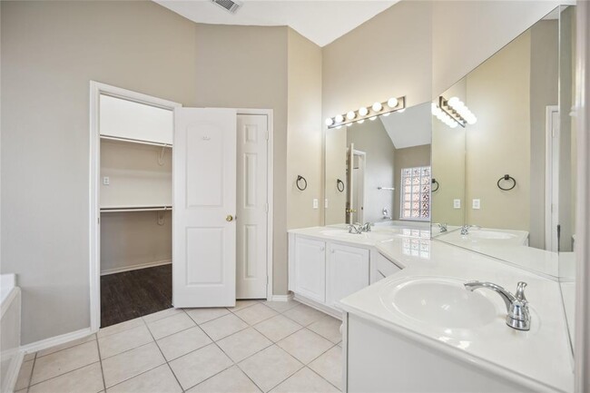 Building Photo - 4903 Cottage Stone Ln