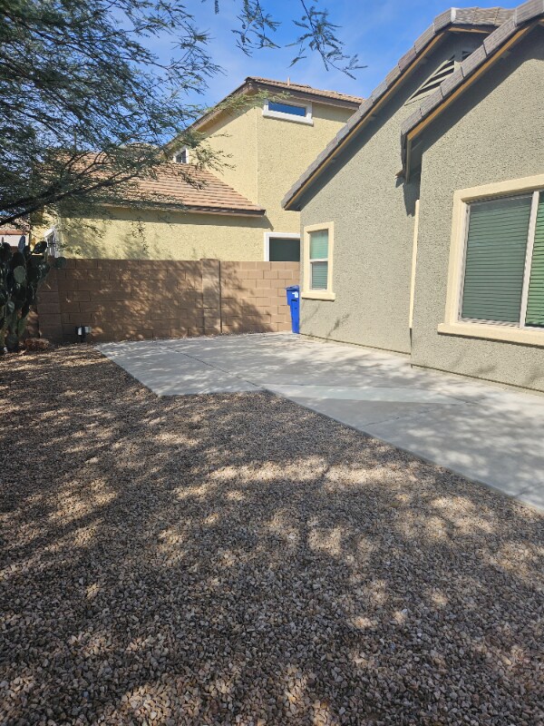 Building Photo - 10856 E White Sage Dr