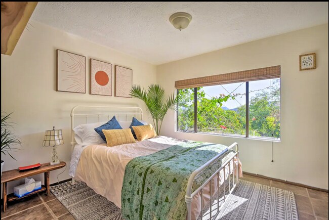 Building Photo - 750 Sky Line Trail