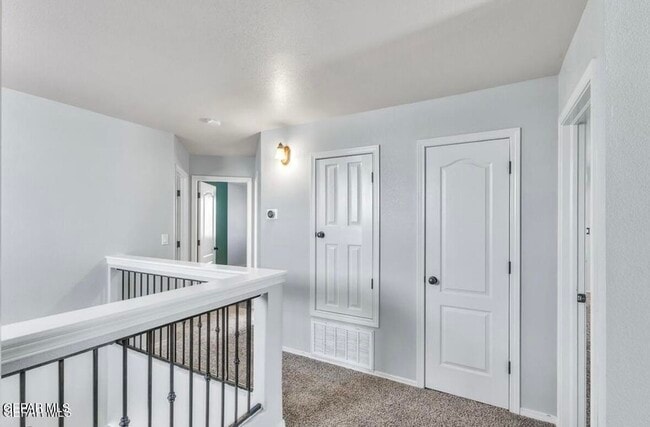 Building Photo - 12879 Hidden Grove Dr