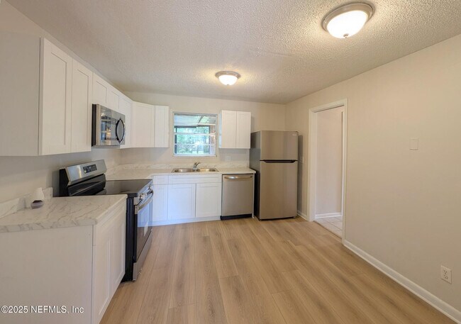 Building Photo - 5091 Somersby Rd