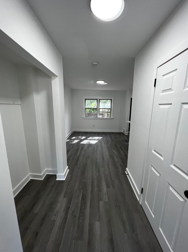 Building Photo - 1102 Ward St