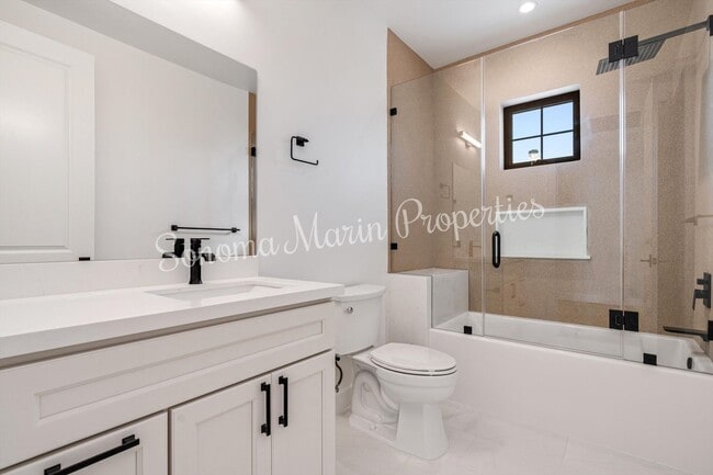 Building Photo - Stunning Brand-New Home in Fountaingrove | 3 Bed + 3.5 Bath | 2,968 Sq Ft