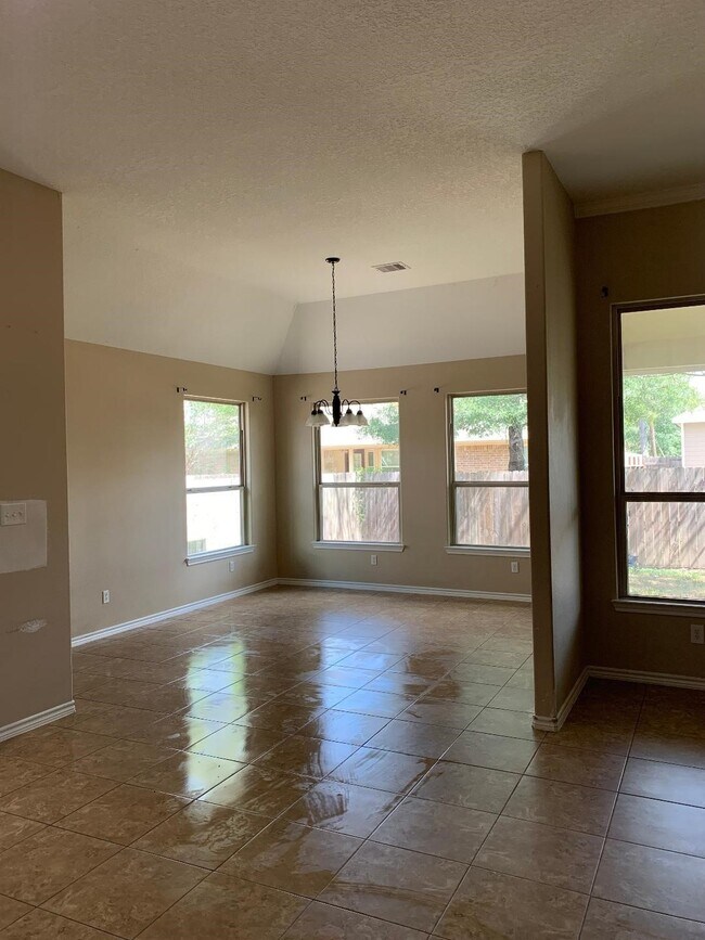 Building Photo - 16795 N Blue Jay Dr