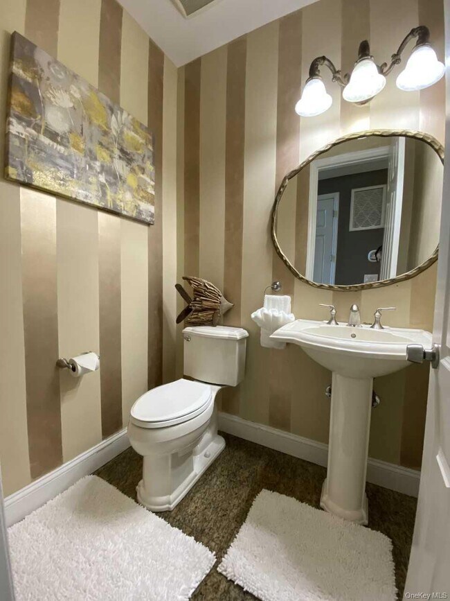 Building Photo - 24 Wilafra Pl