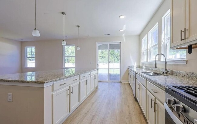 Building Photo - 9016 Fort Hill Wy