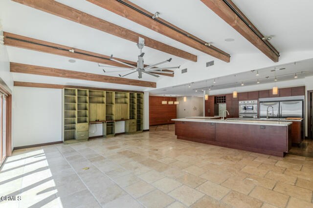 Building Photo - 4819 Oakwood Ave