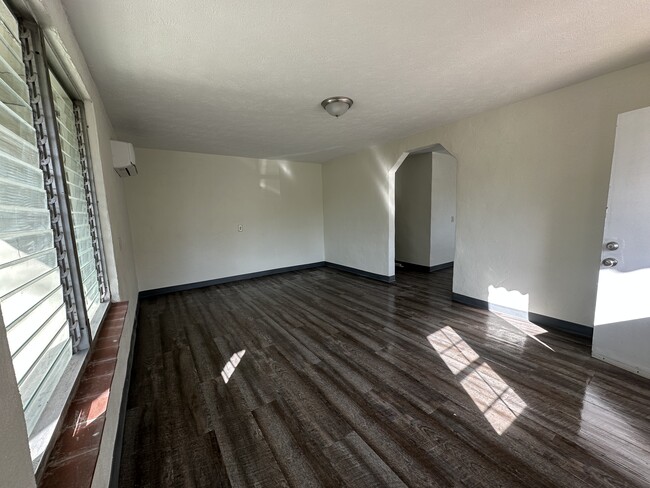 downstairs living room - 469 W Circle Dr