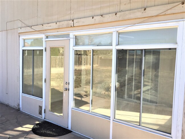 Building Photo - 3205 Chama Meadows Dr NE