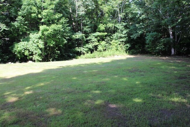 Building Photo - Adorable 2 Bedroom in Moultonborough