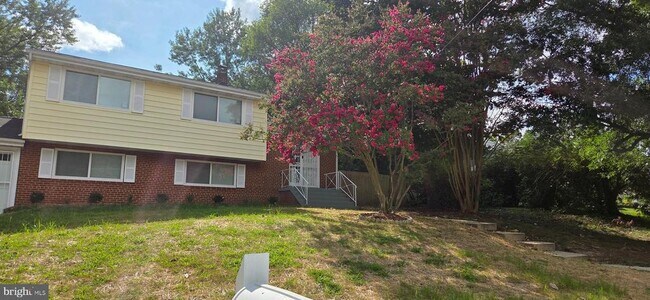 Building Photo - 7203 Westchester Dr