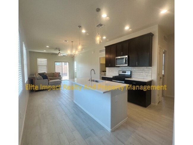 Building Photo - 7653 S Via Casa De Campo