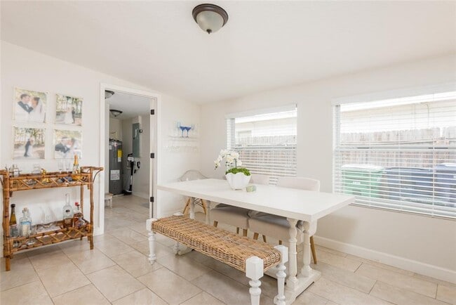 Building Photo - 2407 S Harold Ave