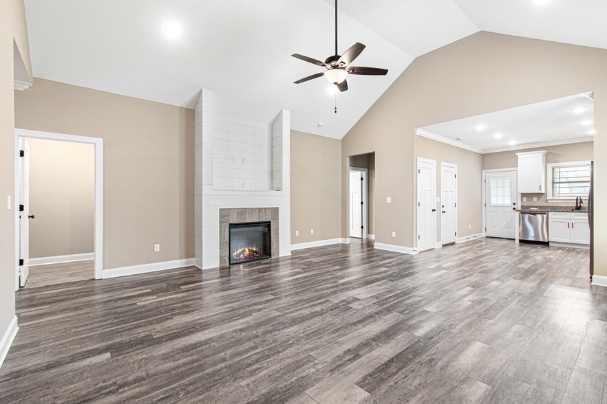 Building Photo - 4 Suntrust Dr