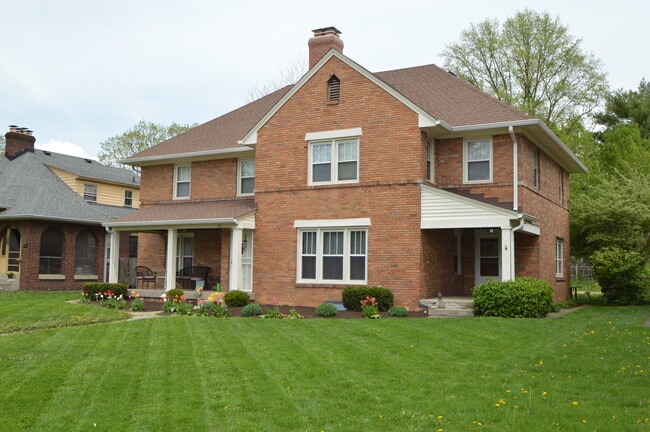 Building Photo - 4921 Graceland Ave