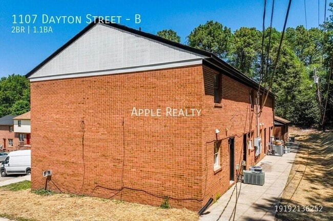 Building Photo - 1107 Dayton St