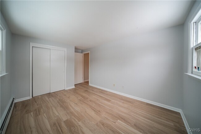 Building Photo - 4618 Brickyard Falls Rd