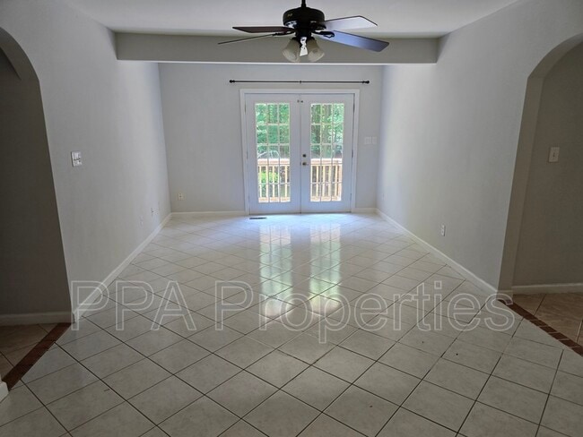 Building Photo - 7122 Ramblewood Dr