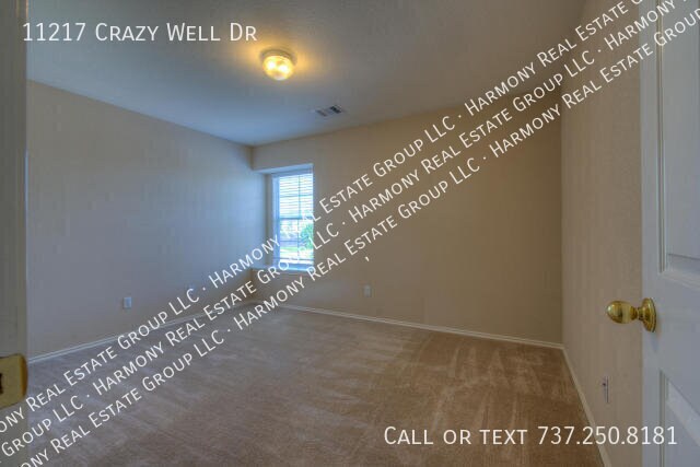Building Photo - 11217 Crazy Well Dr