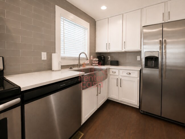 Building Photo - The Bouldercliff | Stylish & Convenient Atlanta Room: All-Inclusive Living!
