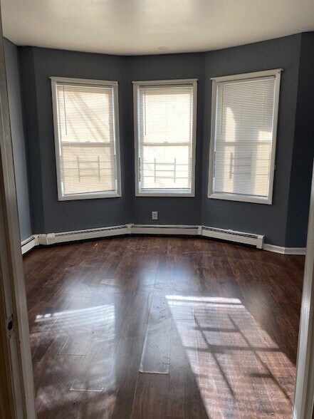 Building Photo - 805 Stuyvesant Ave