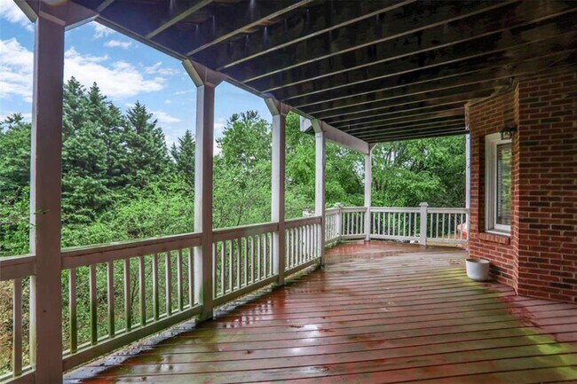 Building Photo - 415 Autry Mill Cir