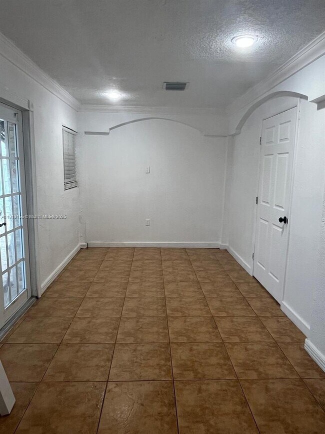 Building Photo - 12618 SW 211th Terrace
