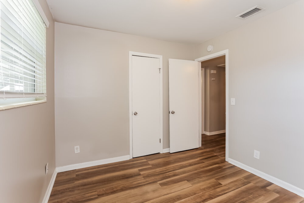 Building Photo - 4733 Samba Dr