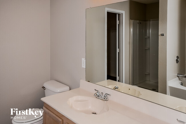 Building Photo - 313 Butch Cassidy Dr