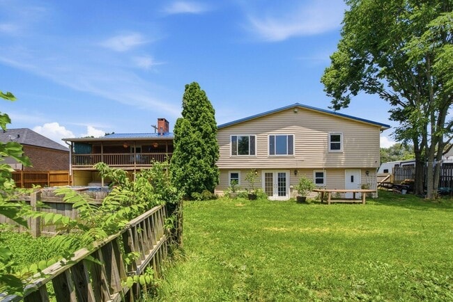 Building Photo - 206 Hiawatha Trail