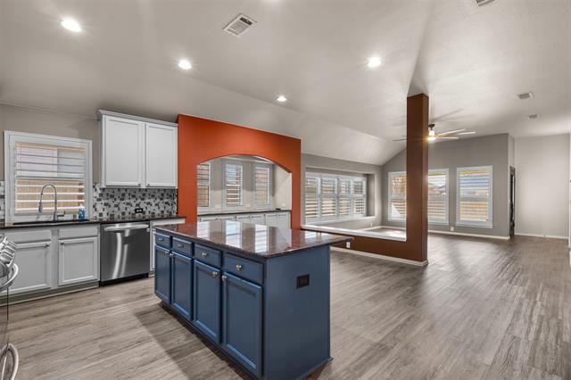 Building Photo - 1214 Inglewood Dr