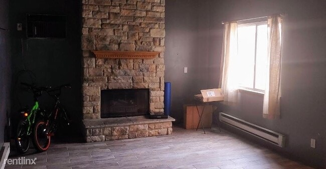 Building Photo - 2 br, 2 bath Townhome - 8329 W Northridge Ct
